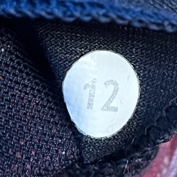 Lululemon Power Y Bra IV Size 12 - Picture 11 of 11